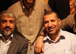 Ahmed Jaabari and Khaled Mashaal in Cairo (Picture from the shehab.ps website, May 3, 2012).