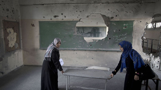 Palestinian school damaged during Protective Edge (Photo: AFP)