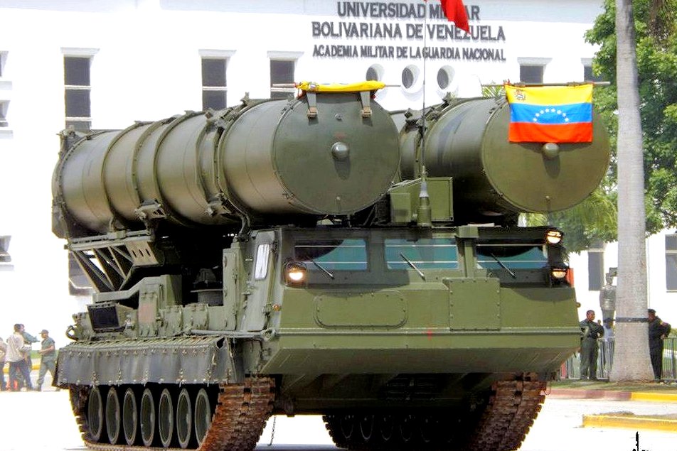 Venezuela shows off an S-300VM launcher. (Image: Oswaldo Monterola via military.com forums)