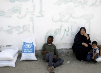 Reporter to UNRWA: ‘Where has all the flour gone?’