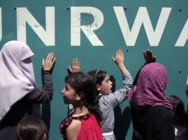 FN utforskar alternativ till mandatet för UNRWA, hjälporganisationen som inrättades 1949 för att specifikt tillgodose palestinska flyktingar.