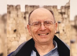 Rabbi Allen Schwartz of Ohab Zekek synagogue poses key challenges to David Bedein, Jerusalem investigative reporter