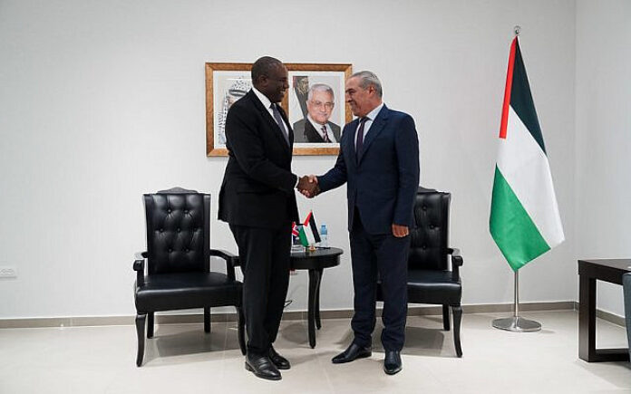 14/07/2024. Ramallah. David Lammy meets Hussein al-Sheikh. Picture by Ben Dance / FCDO (CC BY 2.0)